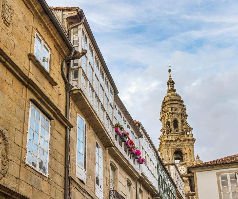 O primeiro peregrino, o curioso uso do Botafumeiro e a hora do demo: tres lendas de Compostela que quizais non coñecías